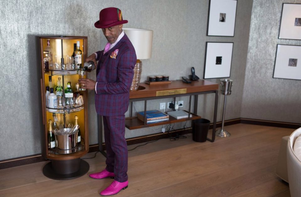  Danny gets into character with Sammy's favourite whisky tipple in a penthouse suite in London