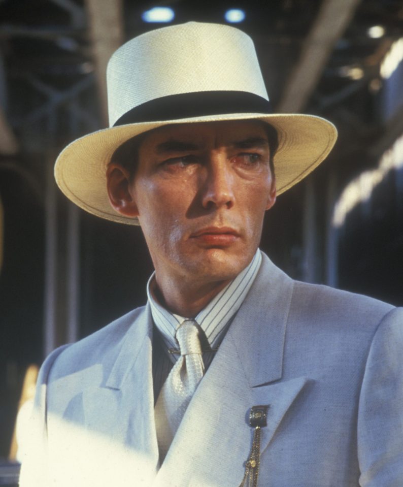  Billy Drago as a henchman of Al Capone in the 1987 gangster film The Untouchables