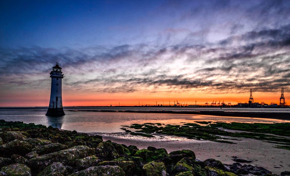 Brits who woke up early enough in Wirral, Merseyside were able to see the magnificent colours of the sunrise this morning