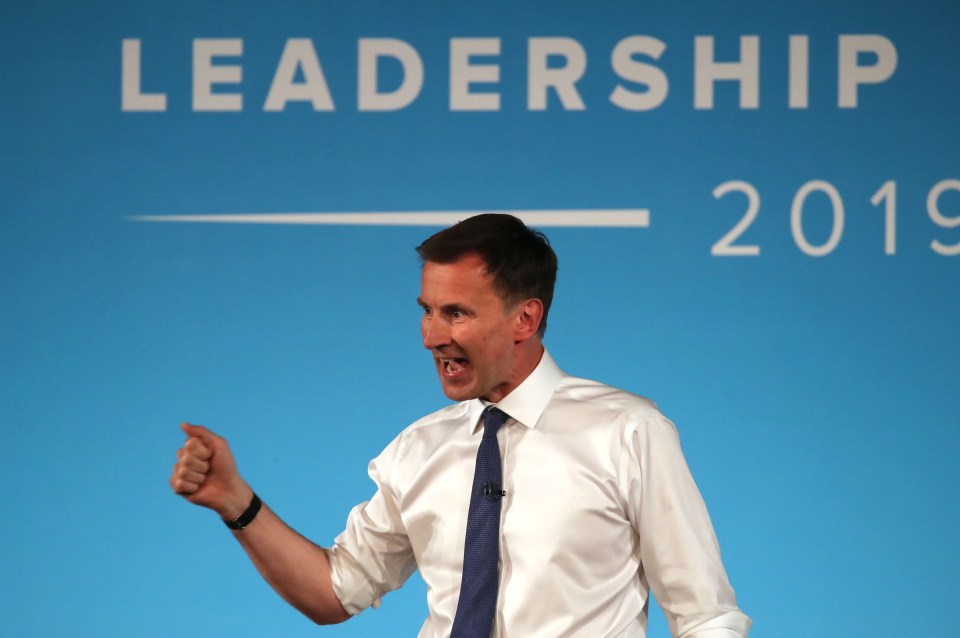  Jeremy Hunt is challenging the No10 favourite