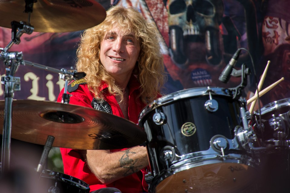  Gun N' Roses star Steven Adler has been taken to hospital in Los Angeles after stabbing himself