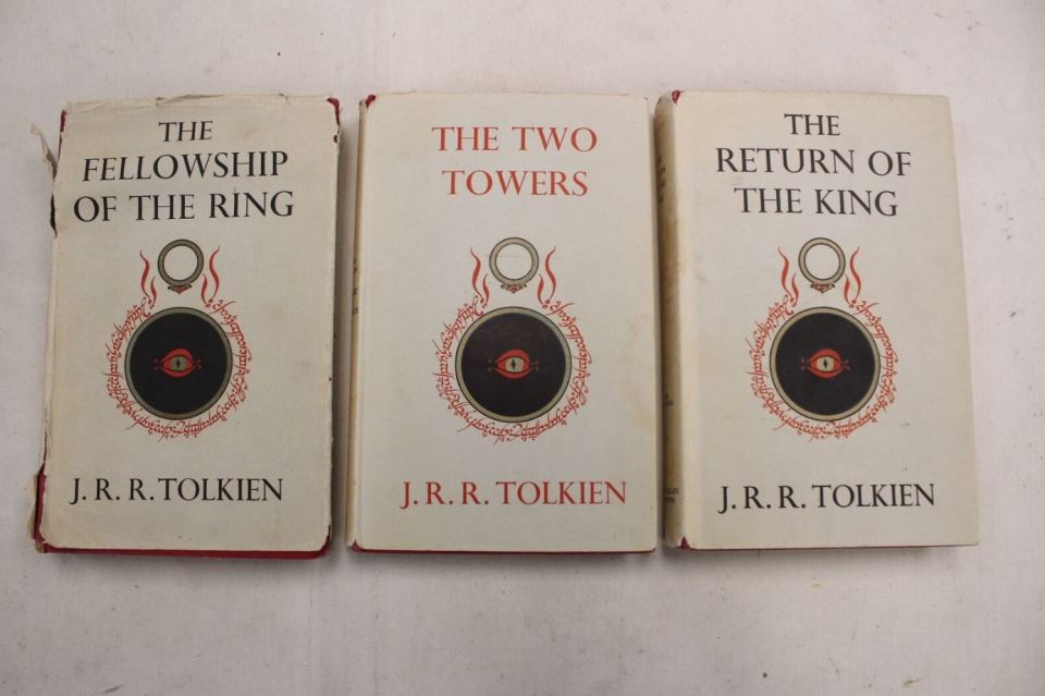  The Lord of the Rings books are worth more when you sell them as a trilogy