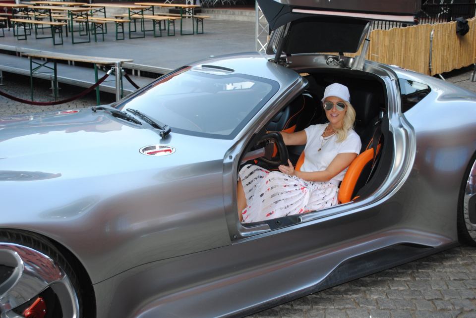  Supercar Blondie is hoping to change the way people see the world of cars