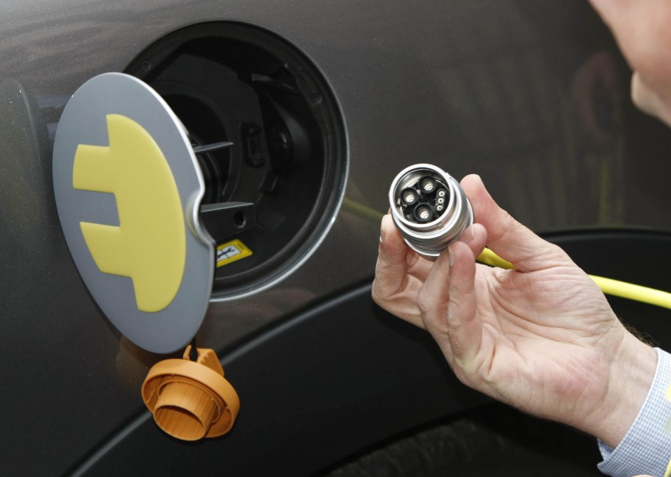  The world-first initiative could save drivers up £1,000 in public charging fees