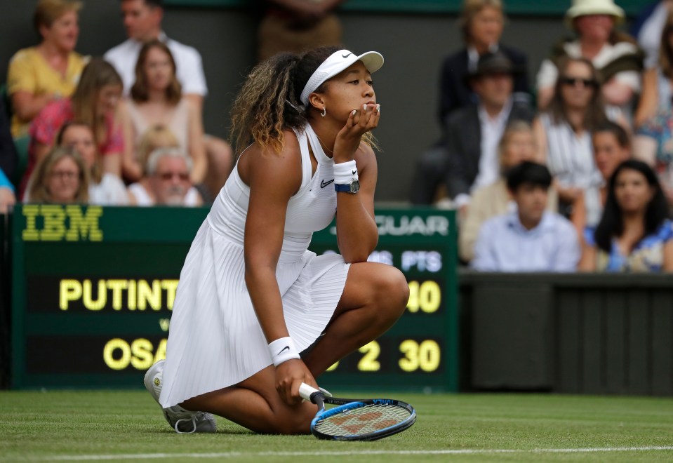  Naomi Osaka was dumped out of Wimbledon in the first round then left her press conference overcome with emotion