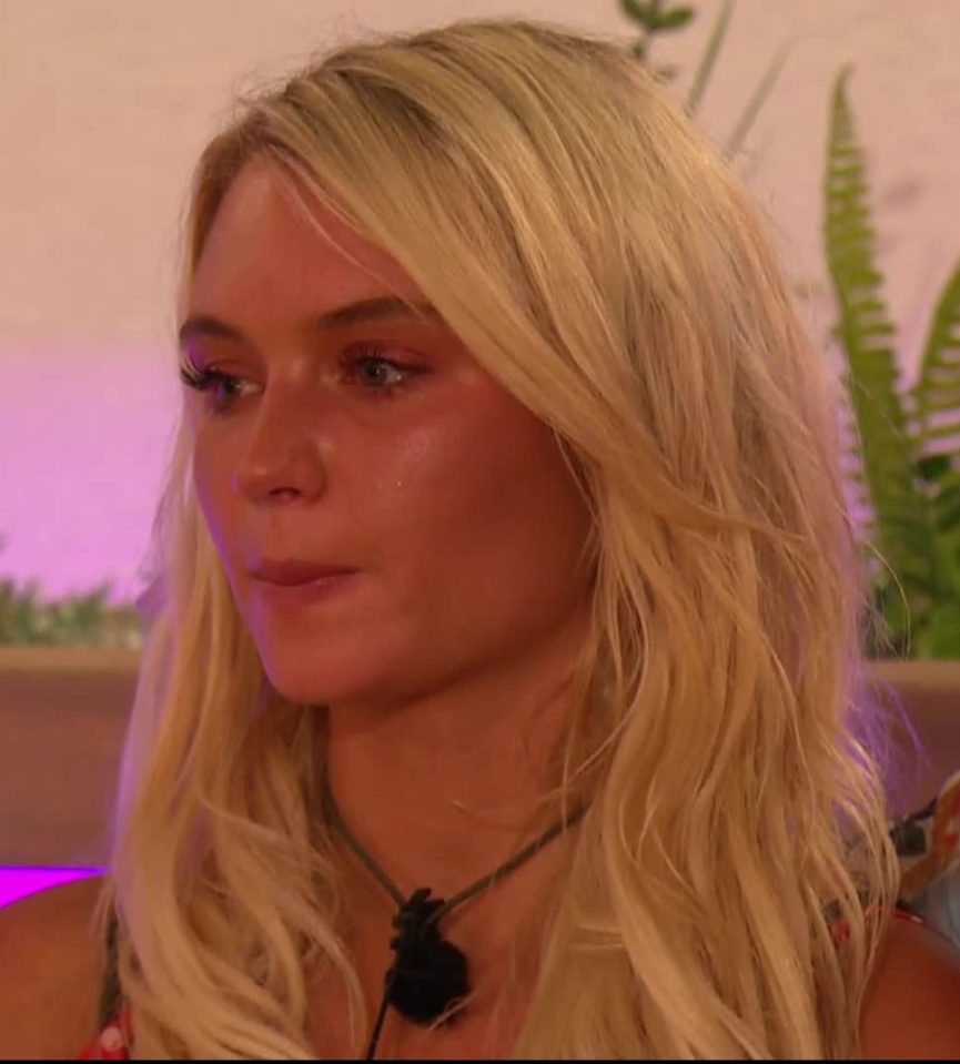  Lucie sobbed as Tommy and Molly-Mae coupled up again