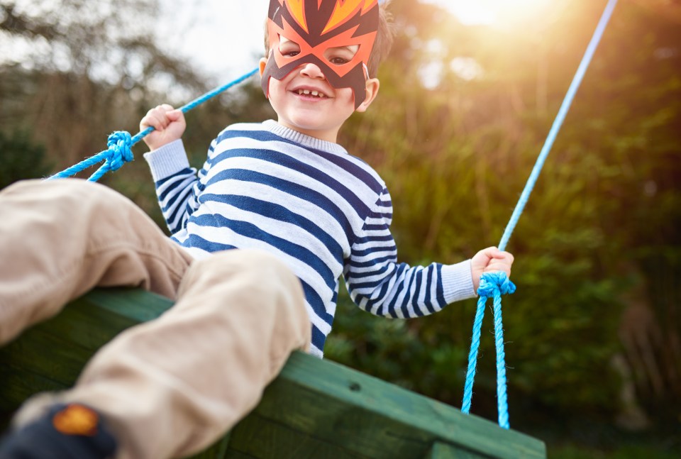 A mum has warned against letting your kids play on the swings too long