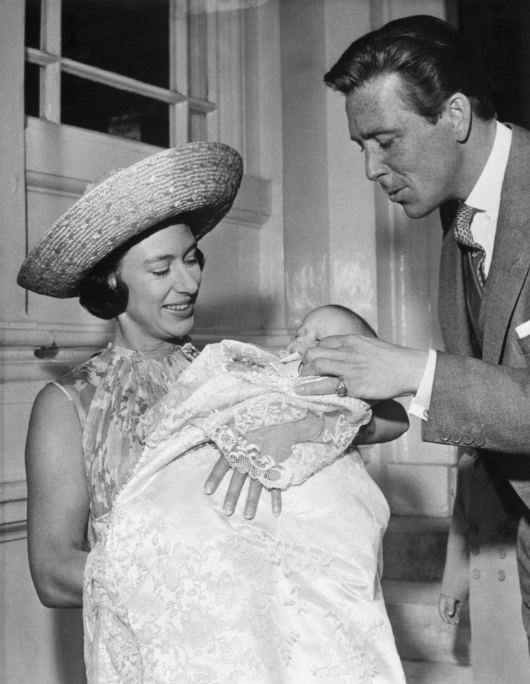  Princess Margaret and Anthony Armstong-Jones with their daughter Lady Sarah in 1964