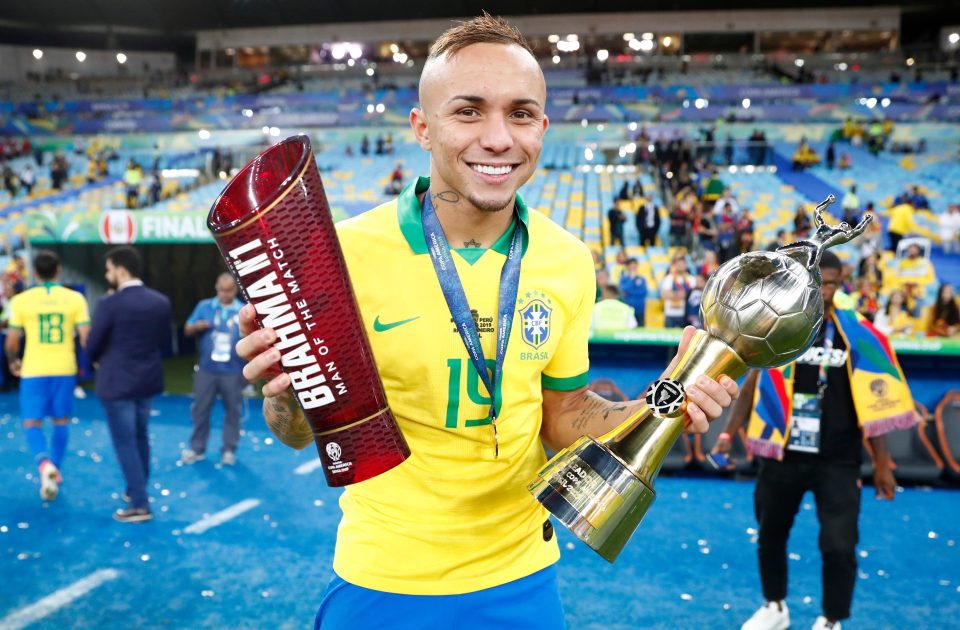  Arsenal are on the verge of signing Brazil international Everton for £36m