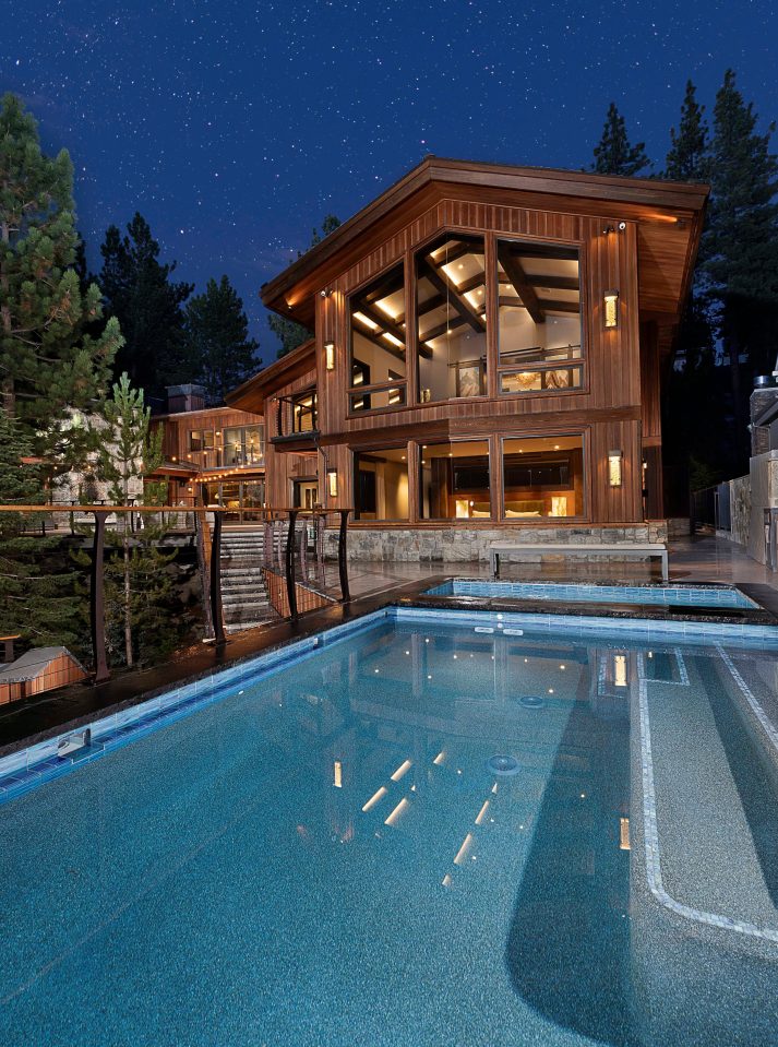  Take a dip in your own very private pool while you're under the stars