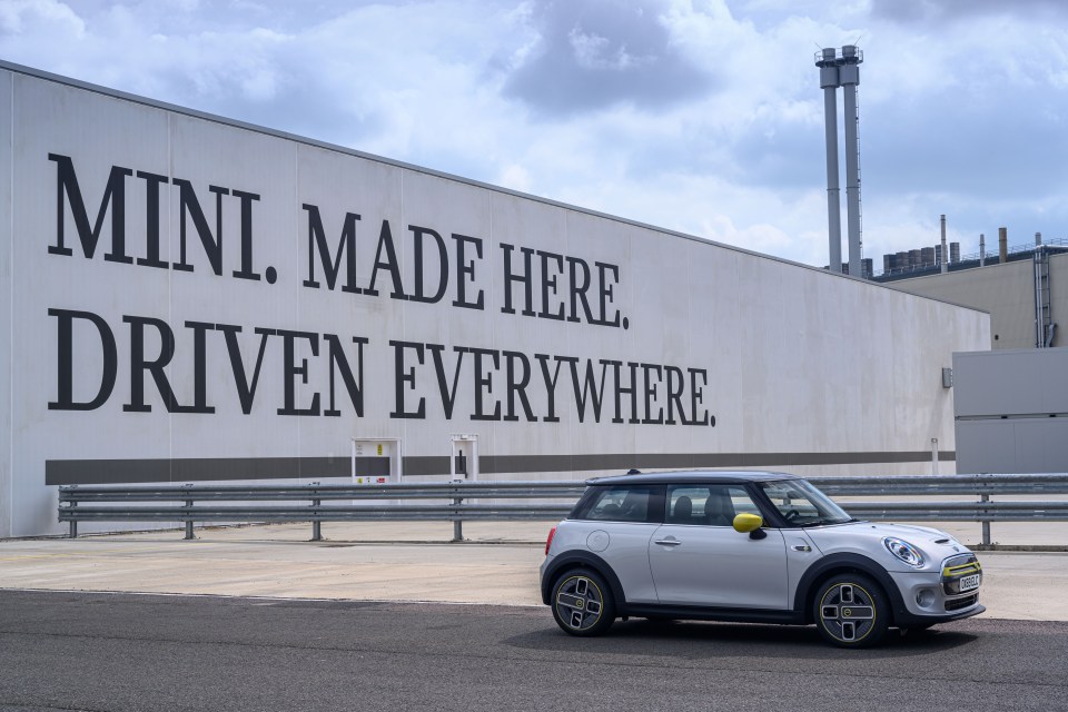  Sixty years of Mini - made in Oxford