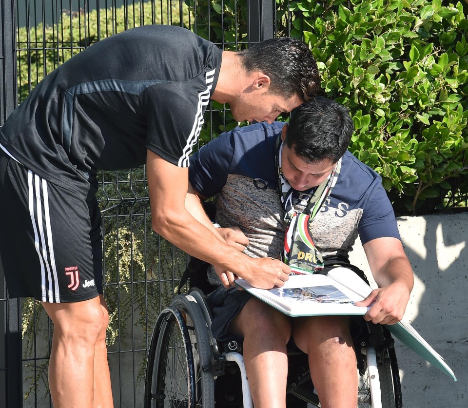  The Portuguese stopped to make time for fans before heading inside for tests