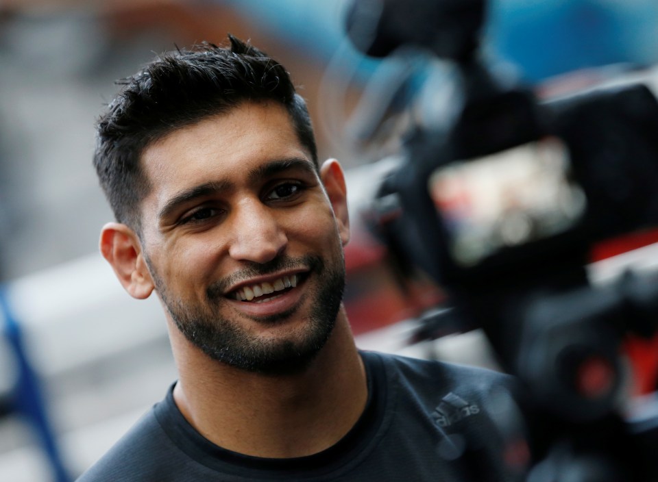 Amir Khan told reporters at a Bolton press conference that he will fight Manny Pacquiao in Saudi Arabia in November