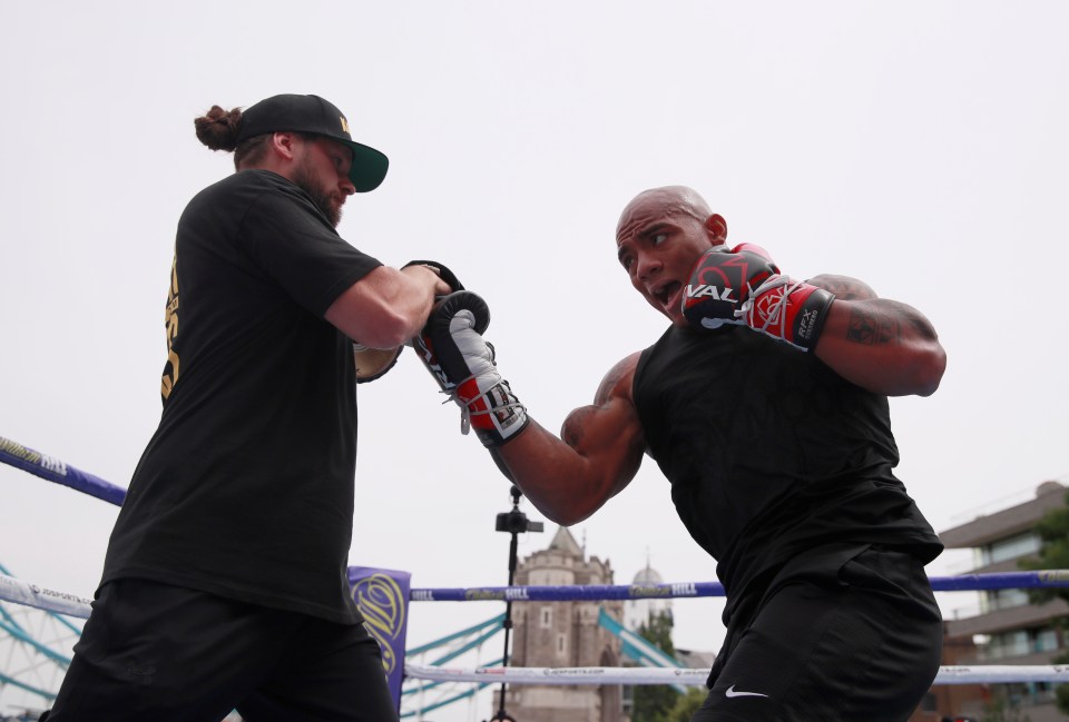  Oscar Rivas faces Dillian Whyte in London on Saturday