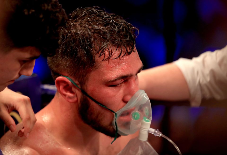  After ten rounds former middleweight world champion Darren Barker pulled out his friend and fighter