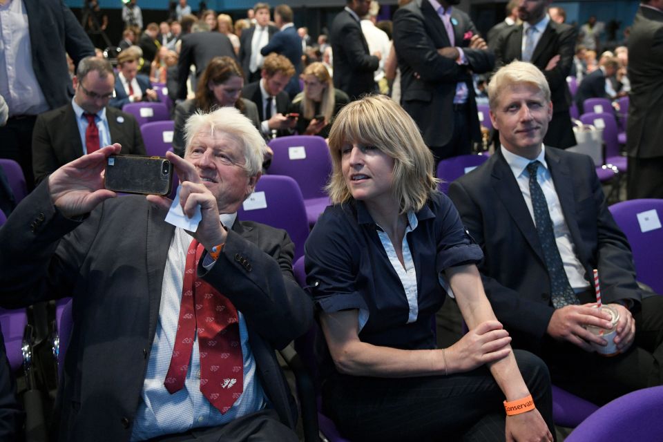  Stanley Johnson, Rachel Johnson and Jo Johnson support Boris as he becomes PM