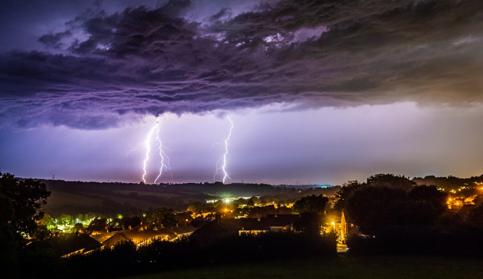  Lightning storms pass over Plymouth, Devon tonight as seen from Ivybridge