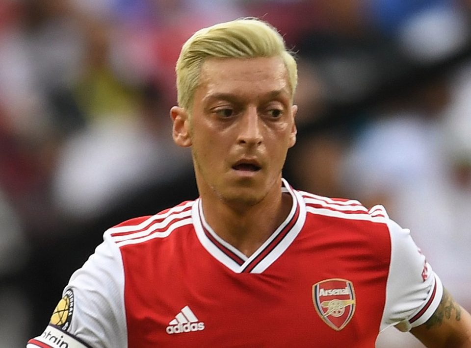  Mesut Ozil is one of three definite captains for Unai Emery