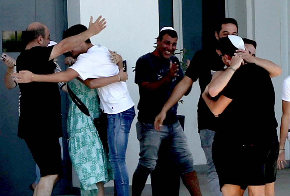  Family of the suspects arrived at the police station following their release