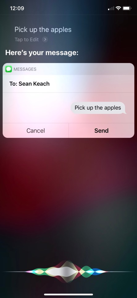  Using Siri, I was able to send this message to Sun Tech and Science Editor Sean even though my phone was locked