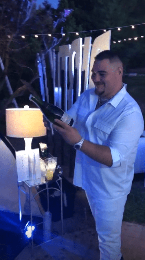  Andy Ruiz celebrated his 30th birthday with a lavish white party