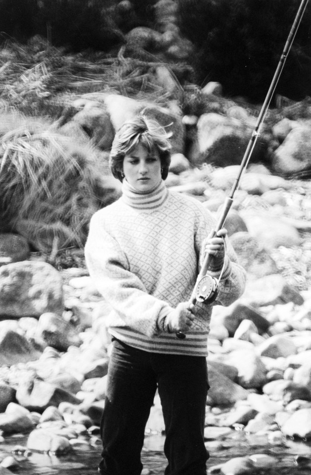  Princess Diana had a go at salmon fishing at Balmoral in 1981