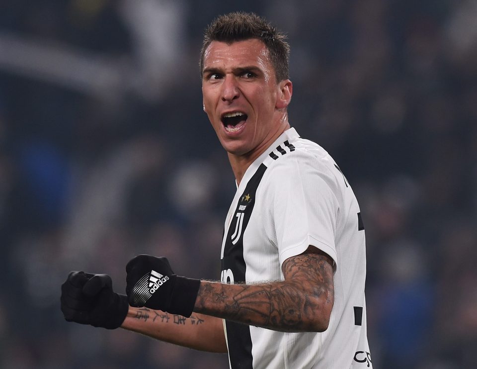  Man Utd are in talks again with Juventus over a swoop for Mario Mandzukic