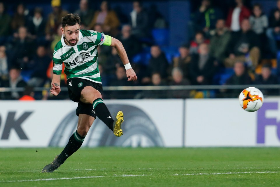  Spurs are ready to hi-jack Manchester United's Bruno Fernandes transfer