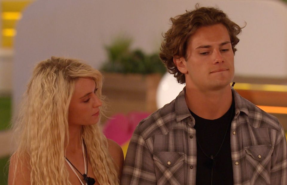  Joe was the first person that Lucie coupled up with in the villa