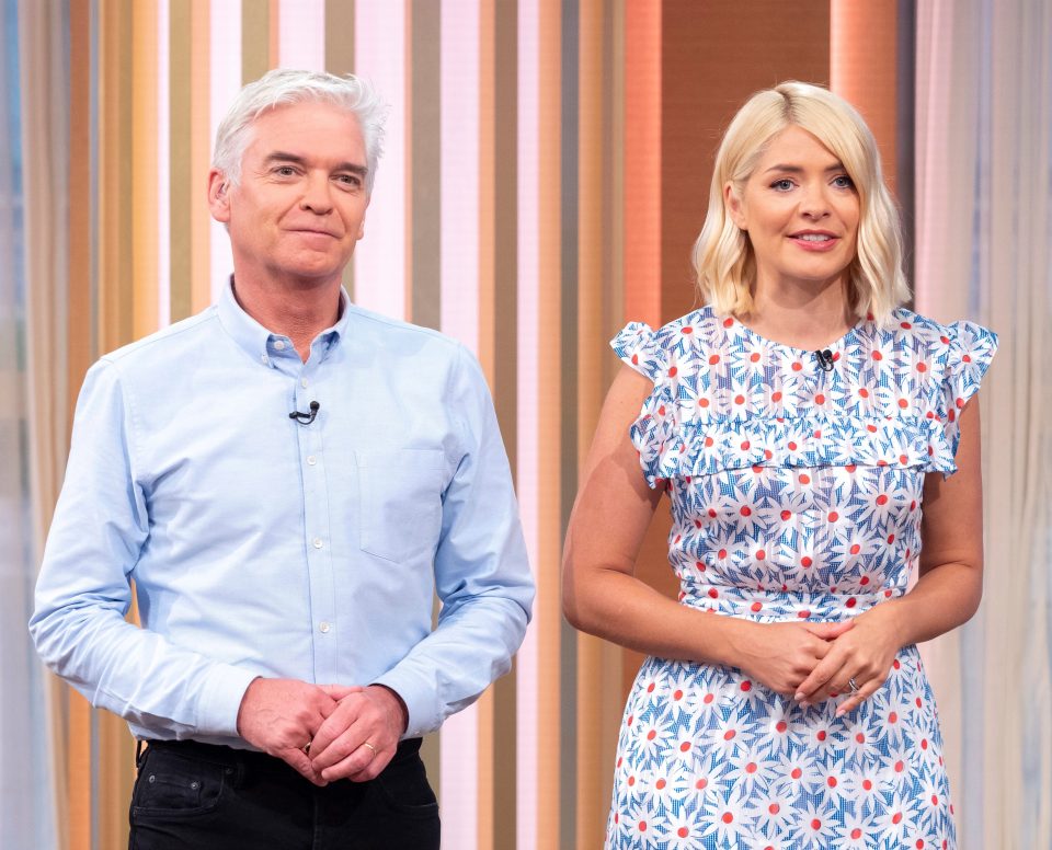  Holly Willoughby and Phillip Schofield will return to This Morning next Monday