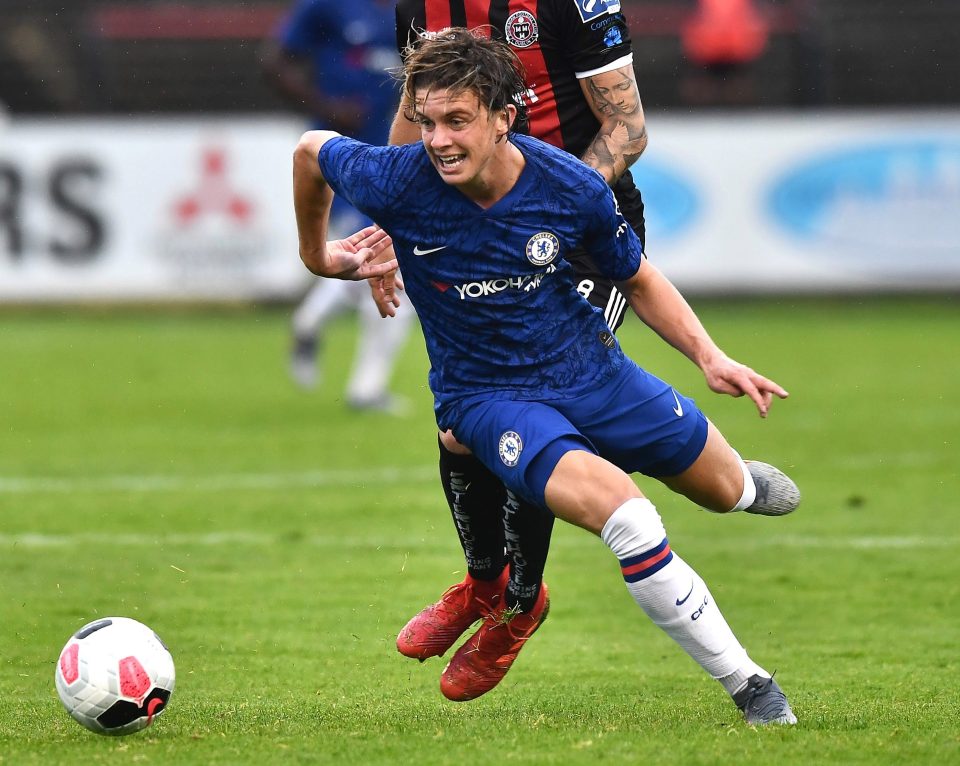  Conor Gallagher has joined Charlton on a season-long loan from Chelsea