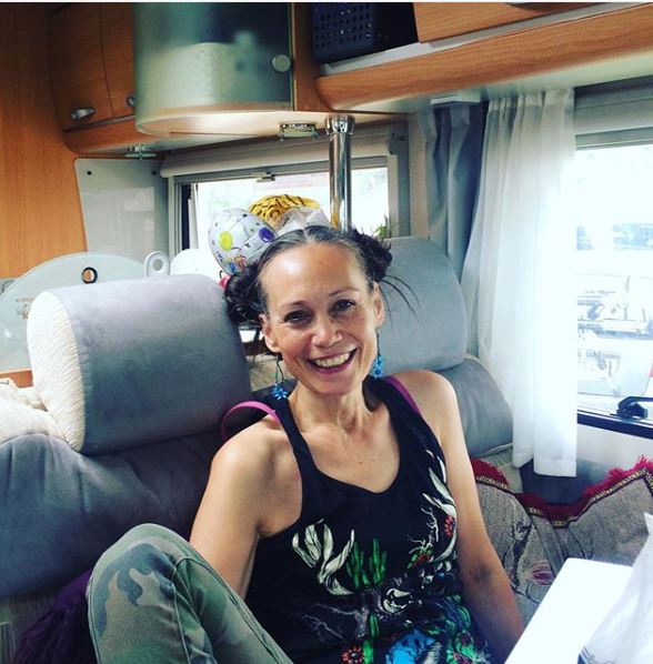  Leah Bracknell shared her hospital journey on Instagram