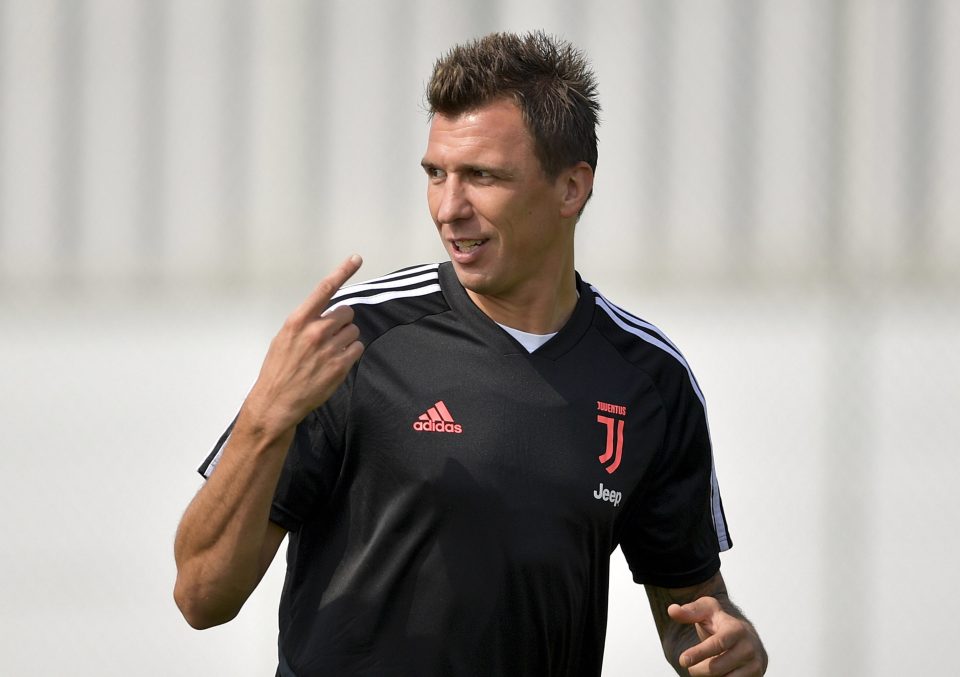  Juventus striker Mario Mandzukic fancies a move to Manchester United