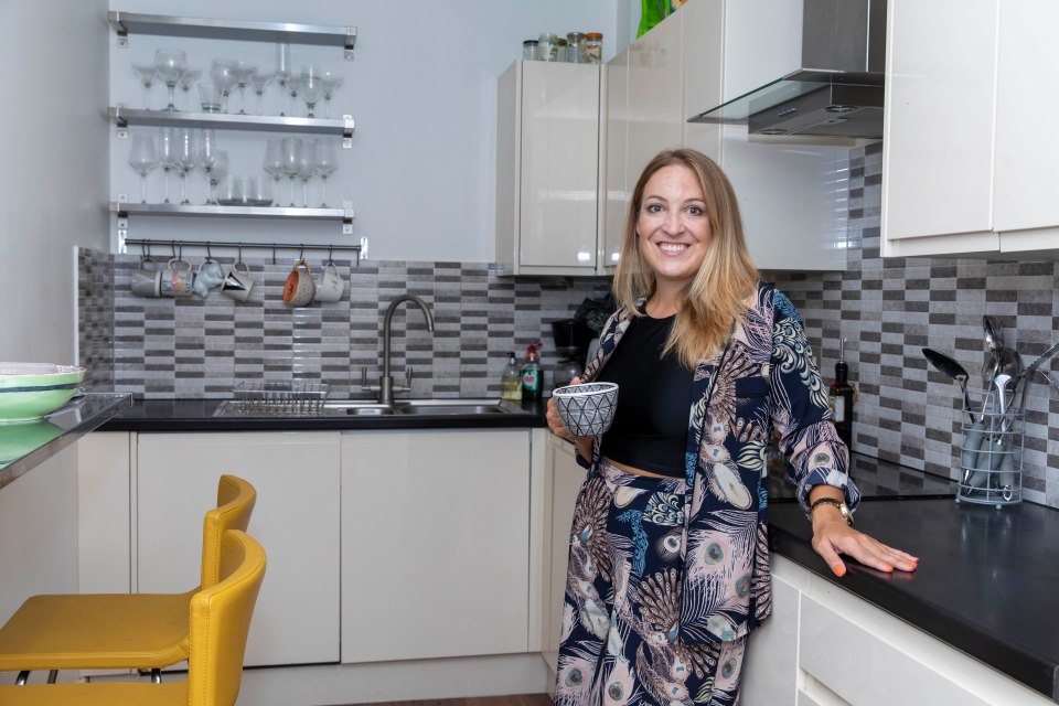  Sian bought her first flat with her best friend, someone she's know for more than 15 years