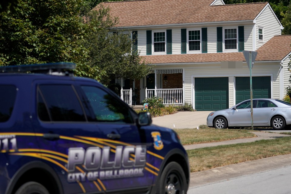  Cops outside the Betts family home in Bellbrook, Ohio