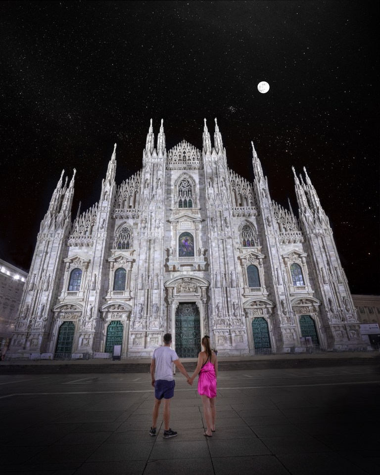  Hugo and his partner admire Milan's cathedral in the moonlight