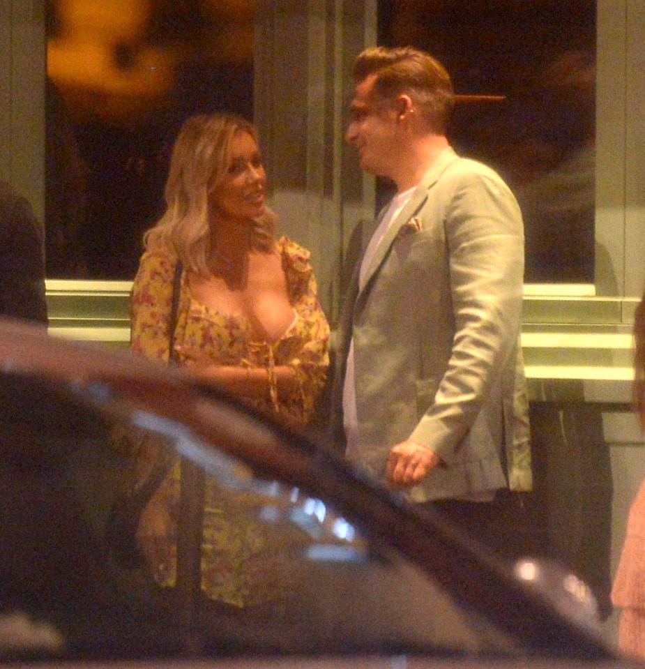  The pair seemed close after Lee's failure to find romance on Celebs Go Dating