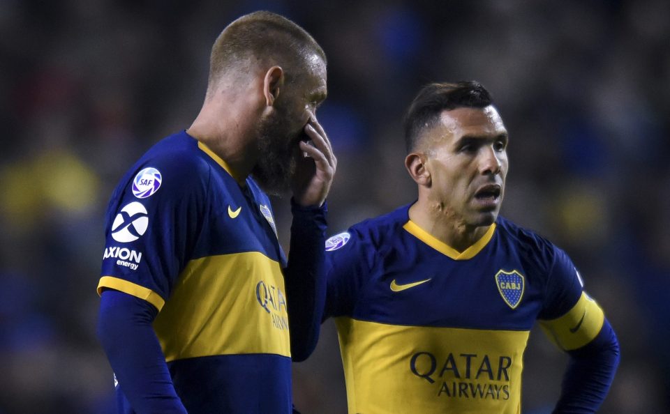  Tevez scored the opener against Aldosivi in a 2-0 league win