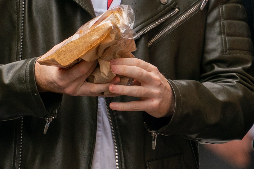  His wedding band was missing as he carried his pastry