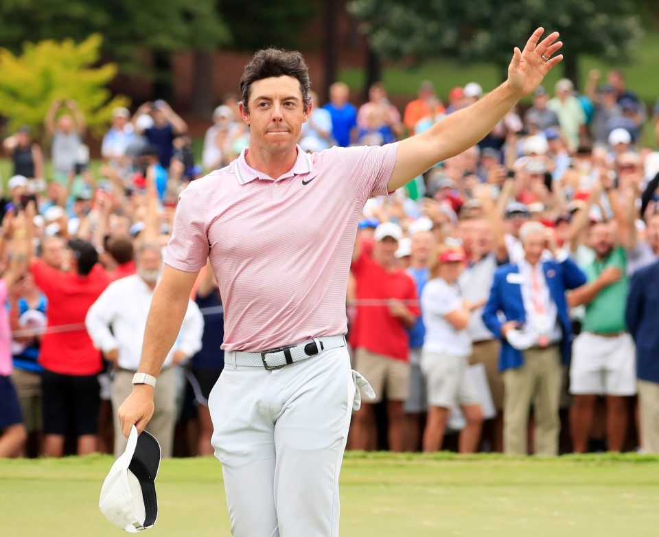  McIlroy takes the applause after scoring 18 under to win the FedEx Cup and Tour Championship