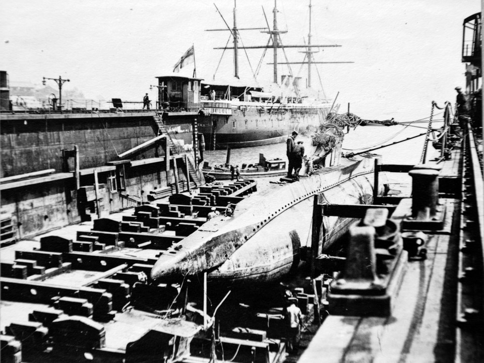  The German U-Boat was salvaged in 1916 off the coast of Suffolk