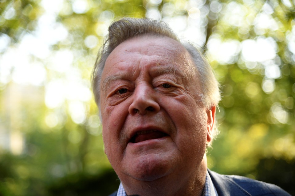  Tory grandee Ken Clarke is prepared to back a Marxist government led by Corbyn