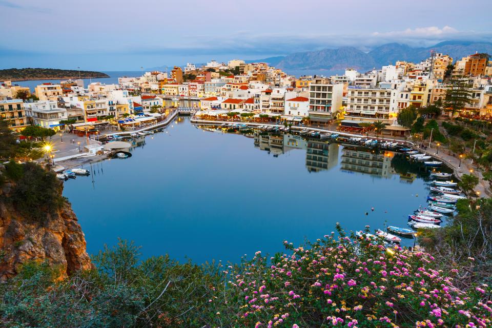  The harbour at Agios Nikolaos is picturesque and boasts a variety of restaurants and bars