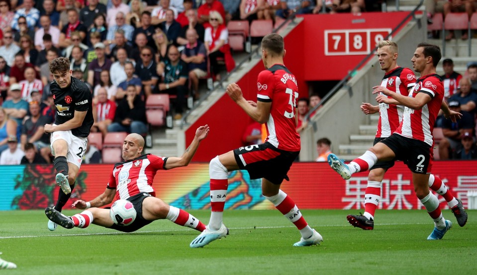  Daniel James' rocket left the keeper with no chance