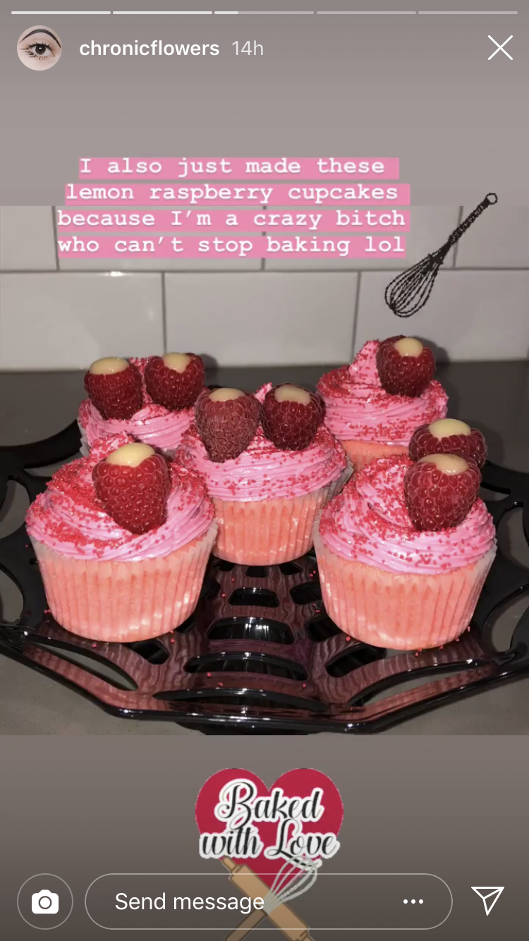  She shared cake pics to her Instagram Story