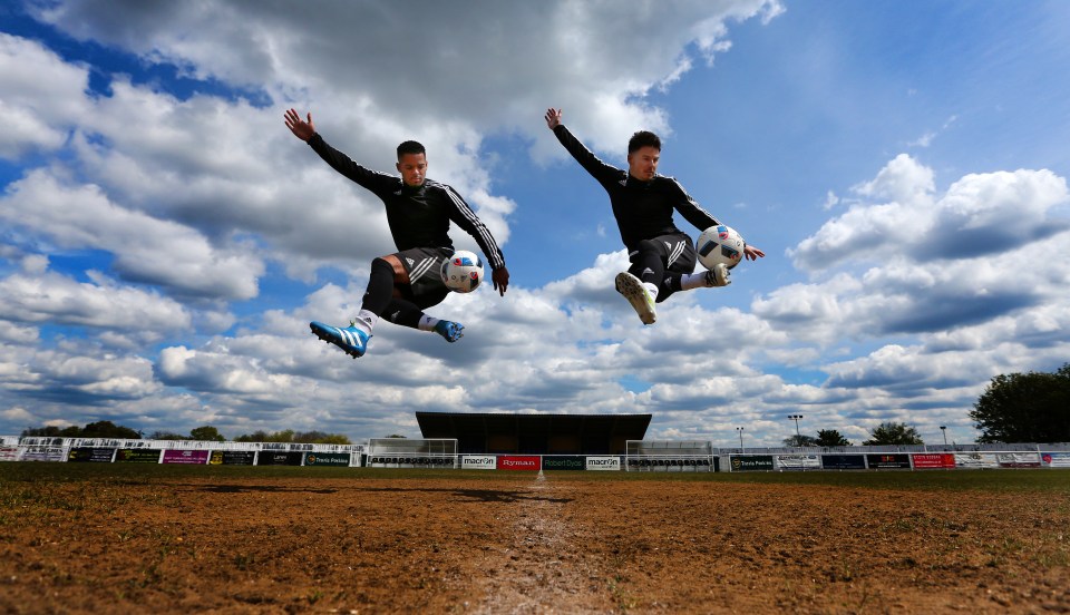  Billy Wingrove is one of the most experienced football freestylers in the world and Jeremy Lynch is alaso regarded as one of the best football freestylers