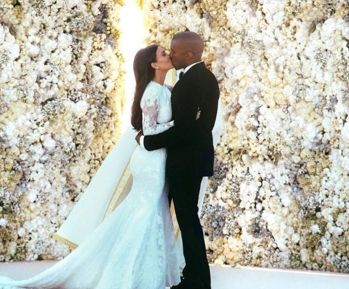  Kim Kardashian had a flower wall worth thousands at her wedding to Kanye West