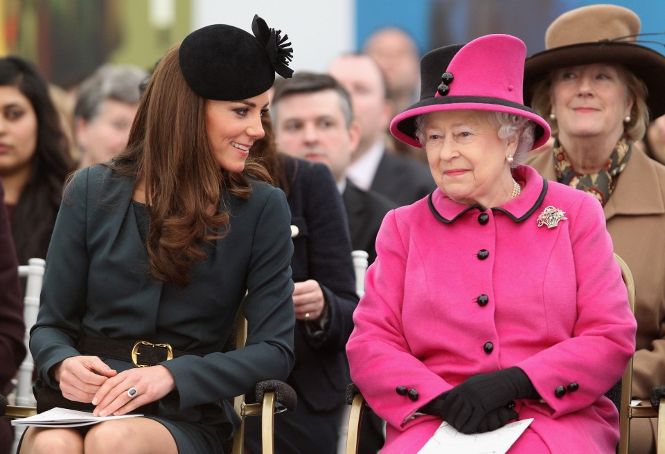  Apparently, the Queen didn't meet Kate for five years