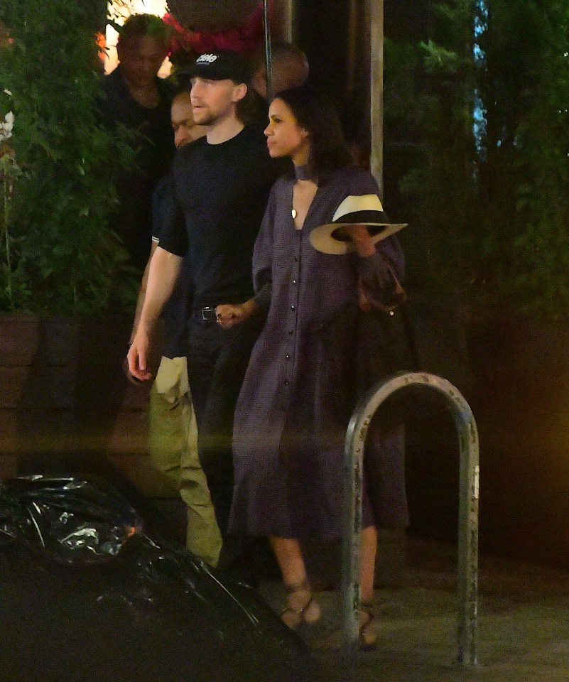  Tom Hiddleston walks home with co-star Zawe Ashton after drinks at a speakeasy in Chelsea, Manhattan, NYC