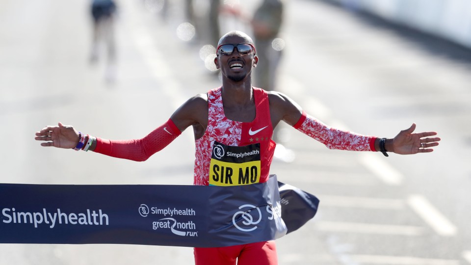 Mo Farah won the Great North Run for a record sixth time in a row